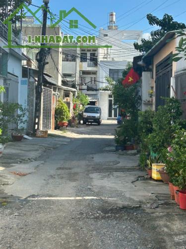 Cần bán Nhà siêu đẹp, DT: 9,7m x 19m – TRƯỜNG CHINH, Q12, HXH, Chỉ 6.x tỷ