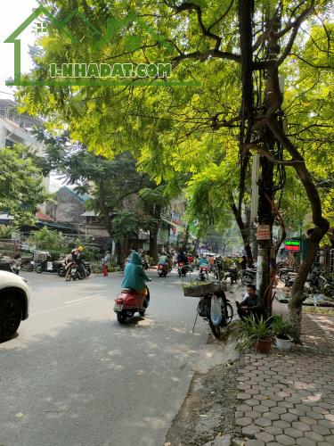 Cho thuê gấp giá rẻ Trương Định 100m, 1 sàn, mặt tiền 5m, 12 tr/th Hoàng Mai.