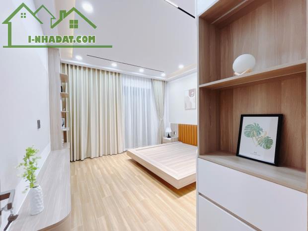 Bán Nhà Hẻm Ô Tô Tránh ,4.2m x 16m x 4 Lầu ,Cạnh Phú Mỹ Hưng,Huỳnh Tấn Phát ,Quận 7. - 3