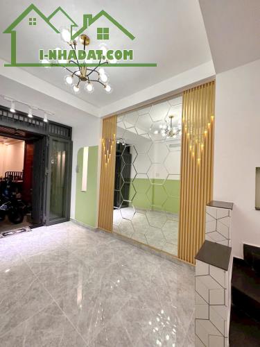 Nhà mới 3 tầng hẻm thông sát đường Trần Hưng Đạo P1Q5. 5.98 tỷ