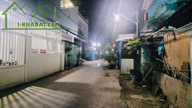 Bán nhà 80m2, 4PN, 5WC, Quốc Lộ 13, Hiệp Bình Phước, Thủ Đức - 5.7 tỷ - 2
