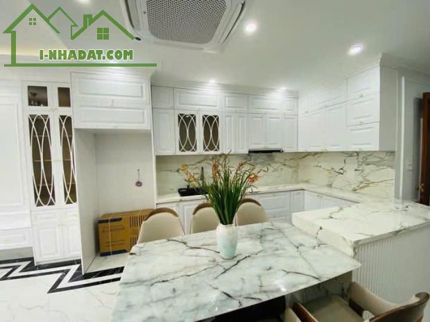 BÁN NHÀ 5 TẦNG Full nội thất , phân lô , THANG MÁY ôtô ,NGÔ THÌ NHẬM ,HÀ ĐÔNG CHỈ 8 TỶ