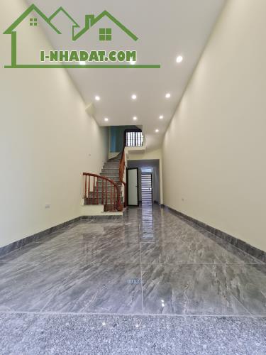 Giá tốt dành cho các nhà đầu tư thông thái 4 tỷ 5 ngay cổng làng Đa Sỹ 40m đủ 3 ngủ 1 thờ - 2