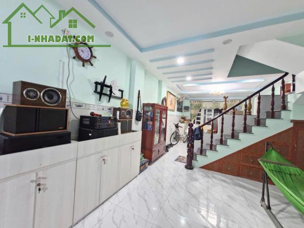 BÁN NHÀ QUẬN 9,NHÀ 2 TẦNG DT 73M,NGAY NGUYỄN DUY TRINH,CHỈ 4.65TỶ TL PHƯỜNG LONG TRƯỜNG - 2