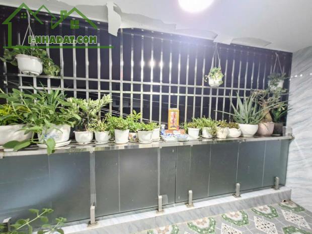 BÁN NHÀ QUẬN 9,NHÀ 2 TẦNG DT 73M,NGAY NGUYỄN DUY TRINH,CHỈ 4.65TỶ TL PHƯỜNG LONG TRƯỜNG - 4