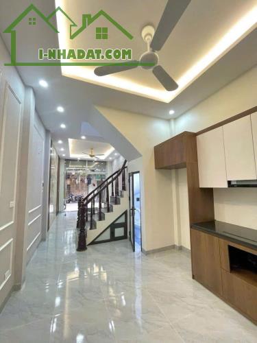 CHO THUÊ NHÀ 4 TẦNG CHIẾN THẮNG, Ô TÔ ĐỖ CỬA GIÁ 15 TRIỆU - 1