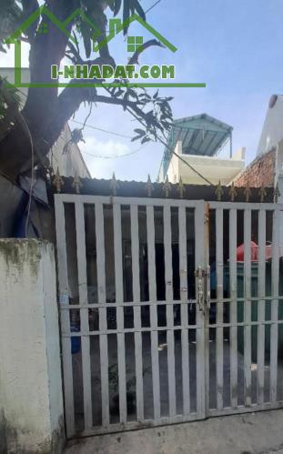 Cần bán nhanh nhà 126m² cấp 4 cũ 4.2 x30m Hẻm Thới an 12 Quận 12 giá rẻ 6.5 tỷ sổ riêng - 1