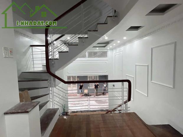 BÁN NHÀ THÁI HÀ - Ô TÔ TRÁNH - KINH DOANH ĐỈNH - CHỈ 30M RA MẶT PHỐ - 2
