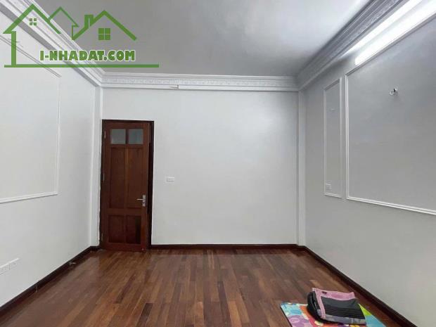 BÁN NHÀ THÁI HÀ - Ô TÔ TRÁNH - KINH DOANH ĐỈNH - CHỈ 30M RA MẶT PHỐ - 3