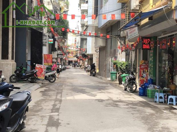 NHÀ ĐẸP HỌC VIÊN TÀI CHÍNH - BẮC TỪ LIÊM - DT52M2 - 5 TẦNG - GIÁ 8,3TỶ - NGÕ Ô TÔ - THÔNG - 1