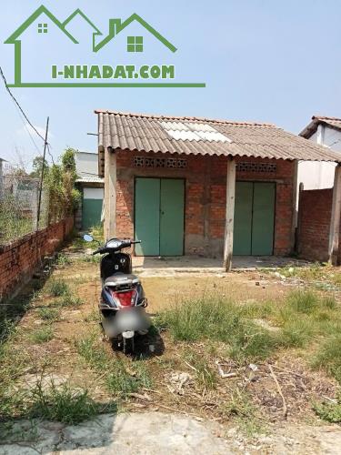 Bán Gấp Lô đất có 2 căn nhà Dt 7,4x24 Ngay Nguyễn Văn Dương Giá 850tr SHR
