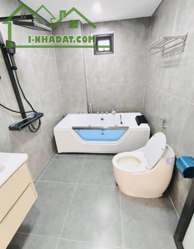NHÀ PHỐ  PHỐ TRẠM LONG BIÊN 43M2 x 7T MT 4.4M CHÀO 16.35 TỶ 3 Ô TÔ TRÁNH - FULL NỘI THẤT - 1