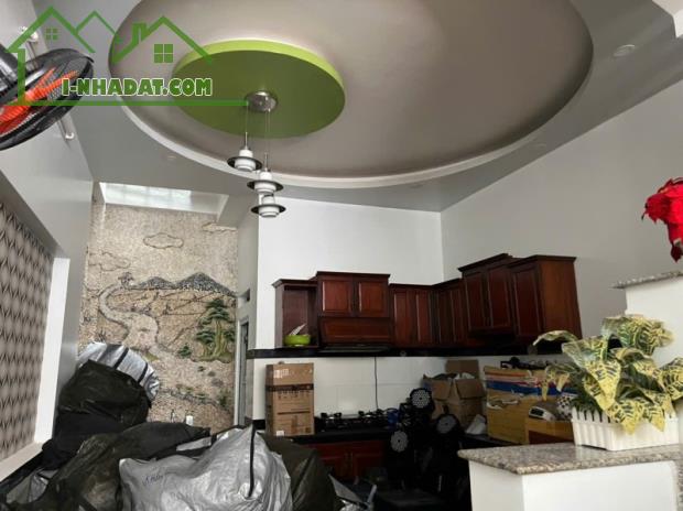 Bán nhà 1 Trệt 1 Lầu Dĩ An,đường xe hơi 6m,gần ngã tư Chiêu Liêu - 2