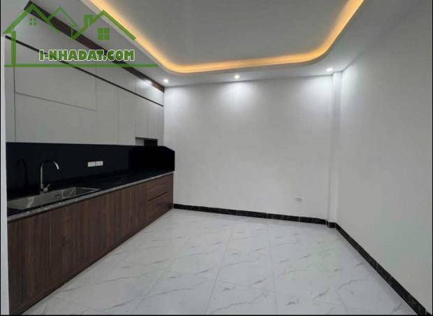 Bán gấp nhà 36m Phụng Châu- Chương Mỹ đường 5m - 2,8 tỷ  Vị trí đẹp, ô tô vào tận nơi, - 3