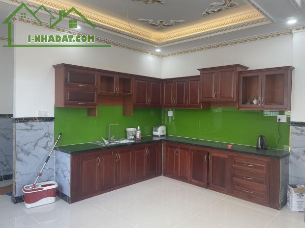 Bán nhà 1 Trệt 3 Lầu và 1 Lửng P.Tam Hòa cũ,gần BVĐK Đồng Nai - 4