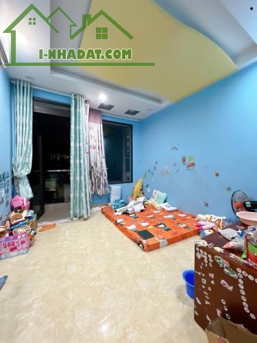 Bán gấp nhà đẹp ở ngay Lưu Hữu Phước, sát mặt tiền, 43m2, full nội thất, SHR, nhỉnh 4 tỷ. - 3