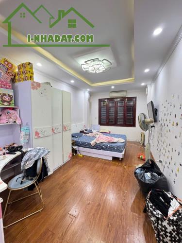 HOÀNG MAI, NHÀ 5 TẦNG 30M. CHỦ MỚI TẬU BIỆT PHỦ CẦN BÁN GẤP - 3