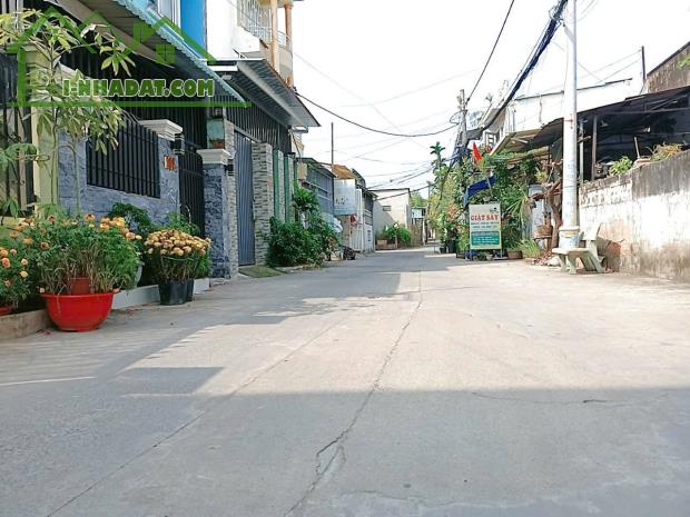 CHỦ GẤP BÁN, NHÀ GẦN ĐƯỜNG LÊ VĂN VIỆT, THỦ ĐỨC, 109M2, GIÁ 5X TỶ