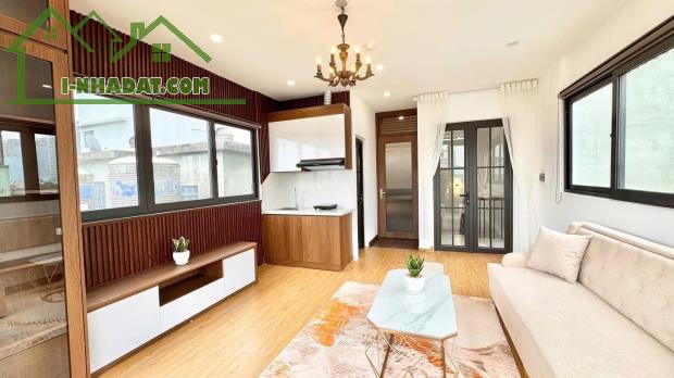 BÁN TÒA CHDV VĨNH PHÚC, ĐỘI NHÂN - 135M² x 9 TẦNG - Ô TÔ TRÁNH - DÒNG TIỀN 200TR/TH- 35 TỶ - 2