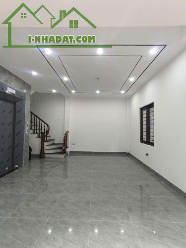 💥BÁN NHÀ SÀI ĐỒNG. 38m2- 7 tầng, 10 tỷ.  ô tô ngủ trông nhà. Thằng máy . Phố siêu VIP. - 1