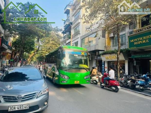 Nhà mặt phố Hàng Bông Hoàn Kiếm, 150m2 phù hợp xây khách sạn, văn phòng, bán 82 tỷ