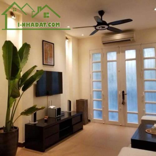 BÁN NHÀ KIỂU BIỆT THỰ PHỐ ÂU CƠ, TÂY HỒ, Ô TÔ TRÁNH, LÔ GÓC, DT 90M* MT 8M* GIÁ 31.5 tỷ - 2