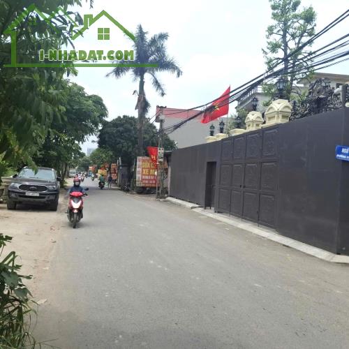 ĐẤT TUYỆT ĐỈNH Phú Diễn 95m2, mt 6m kinh doanh, ô tô, sổ vuông 14 tỷ hơn
