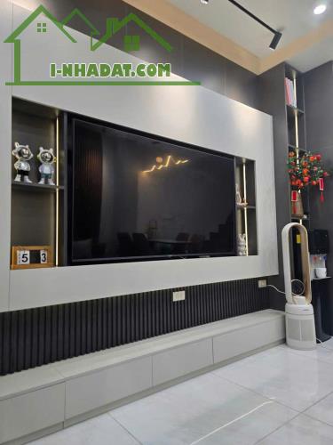 NHÀ TÂN ẤP CỰC HIẾM CÓ, NGÕ TO, NGAY SÁT PHỐ. 30M x 4 TẦNG.