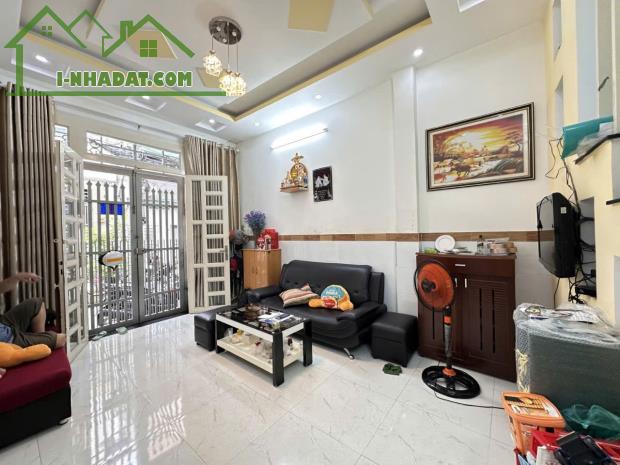 Ngộp Lạc Long Quân - Chợ Tân Bình - 40m2 - HXH 4m - 4 tầng BTCT - 2