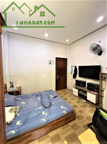 6 TỶ NHÀ TÂN BÌNH HẺM 4M -  GẦN BÁCH KHOA THÔNG LÝ THƯỜNG KIỆT - DT4x11M 3 LẦU - 4PN ĐẸP - 3