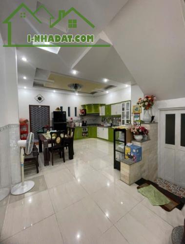 Bán Nhà Mặt Tiền khu Tên Lửa, 100m2, 4 Tầng, chỉ nhỉnh 14 tỷ - 2