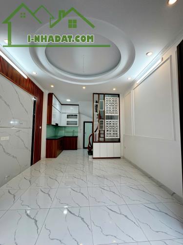 Bán nhà Lĩnh Nam Hoàng Mai 30m 5 tầng – Ô tô cách 10m – Đông Thiên, Hoàng Mai – 6.8 tỷ lh - 1