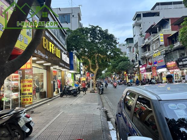 CỰC HIẾM- NHÀ PHỐ ẨM THỰC NGỌC LÂM- 42M (BÁN ĐẤT TẶNG NHÀ) THOÁNG TRƯỚC SAU-BẠT NGÀN TIỆN - 1