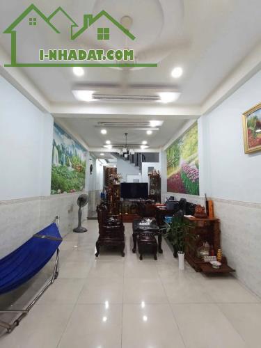 NHÀ ĐẸP TÂN KỲ TÂN QUÝ, TÂN PHÚ – XE HƠI NGỦ TRONG NHÀ – GIÁ CHƯA ĐẾN 9 TỶ.