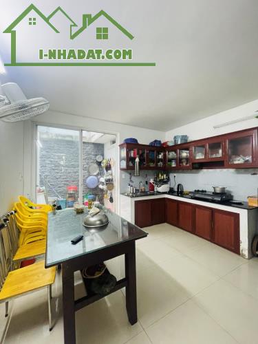 Cần Bán nhà🏘️ hẻm xe tải 7m - gần Bệnh Viện Quận 12. ( Tân thới Hiệp) ♦️ 72m2 chỉ 4❌tỷ nh - 3