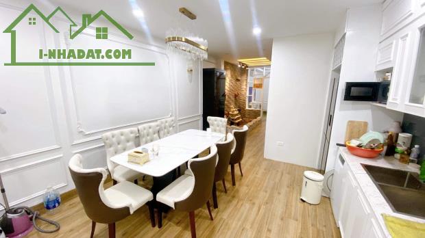 Nhà phố Trần Quang Diệu, Đống Đa 60m2 x 6 tầng, mặt tiền 6m, ô tô kinh doanh, nhỉnh 26 tỷ!