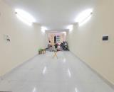 Nhà 61m2 Nghi Tàm - 5 tầng - Vị trí đắc địa 6,39 tỷ