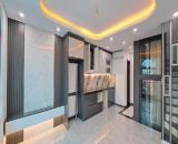 SIÊU PHẨM MỚI LUNG LINH - THANG MÁY XỊN SÒ - OTO ĐỖ CỬA