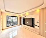 Bán nhà Khương Trung quận Thanh Xuân, DT 45m2, 5 tầng, ô tô vào nhà, giá rẻ 10.8 tỷ