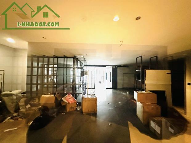 Bán nhà Mặt Phố Minh Khai, HBT: 90m2/Mặt tiền khủng 8.2m - 61 Tỷ, Vỉa hè rộng - 3