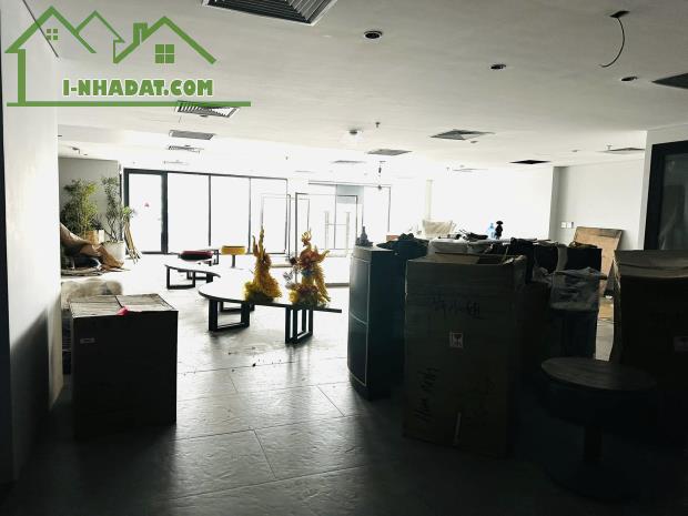 Bán nhà Mặt Phố Minh Khai, HBT: 90m2/Mặt tiền khủng 8.2m - 61 Tỷ, Vỉa hè rộng - 4