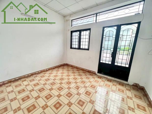 BÁN NHÀ HƯƠNG LỘ 2 BÌNH TÂN - HẺM XE TẢI - 2 TẦNG - 64M2 CHỈ NHỈNH 4 TỶ TL - 3