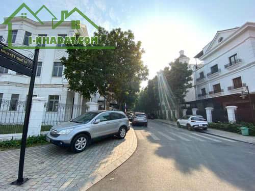 BIỆT THỰ VINHOMES RIVERSIDE, LONG BIÊN, NỘI THẤT CAO CẤP, 96M2*5T, GIÁ 39.6 TỶ