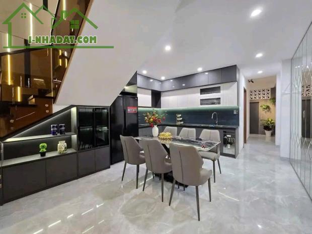 CHÍNH CHỦ CẦN BÁN CĂN 2 LẦU SỔ RIÊNG CHỈ 700TR XÁCH VALI VÀO Ở NGAY - 2