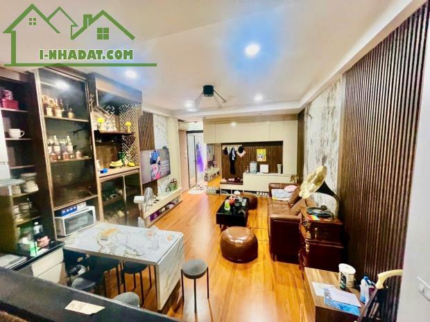 💥💥Bán Nhà Phố Cổ Linh 54m2-hơn 8 tỷ-DÂN XÂY - GẦN HỒ-TRUNG TÂM THẠCH BÀN - TIỆN ÍCH BẠT