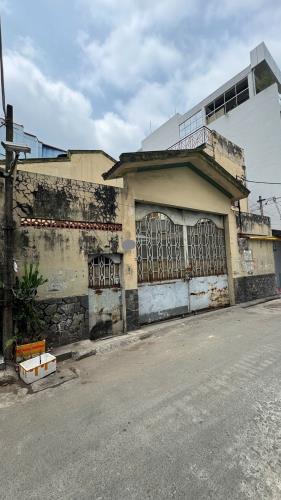 Bán gấp kho nhà đất tại Hẻm 2/ Âu Cơ chỉ 76 trieu/m2, ngay trung tâm Tân Bình - 1