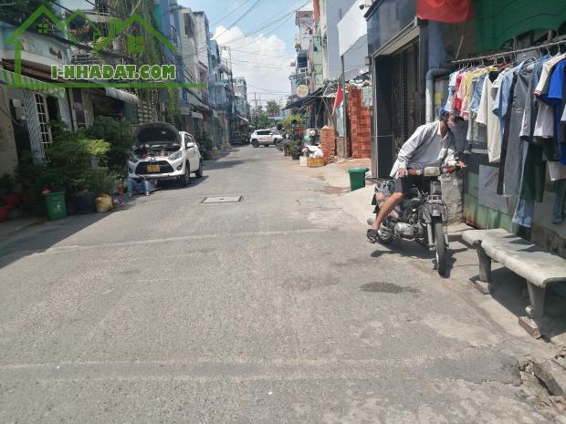 Bán gấp siêu phẩm, hẻm 8m, 3 tầng BTCT, Lê Văn Quới, chỉ 5.x tỷ, khu sầm uất, bao rẻ. - 2