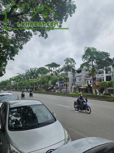 Bán CHDV phố Quan Nhân, Lô góc 3 thoáng, 6tầng 7 phòng khép kín, dòng tiền 360tr/năm 6.8tỷ