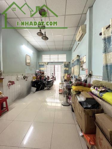 Bán nhà quận 11 - Có thể ở ngay hoặc sơn phết lại mới tinh 5.7 tỷ - 1