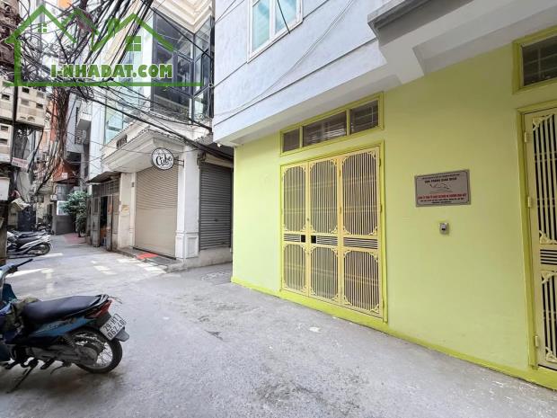Hàng Hiếm - Ngõ Nông Gần Phố - Xã Đàn - Đống Đa - Dt:45m2*11,6m2 MT*nhỉnh 12 tỷ